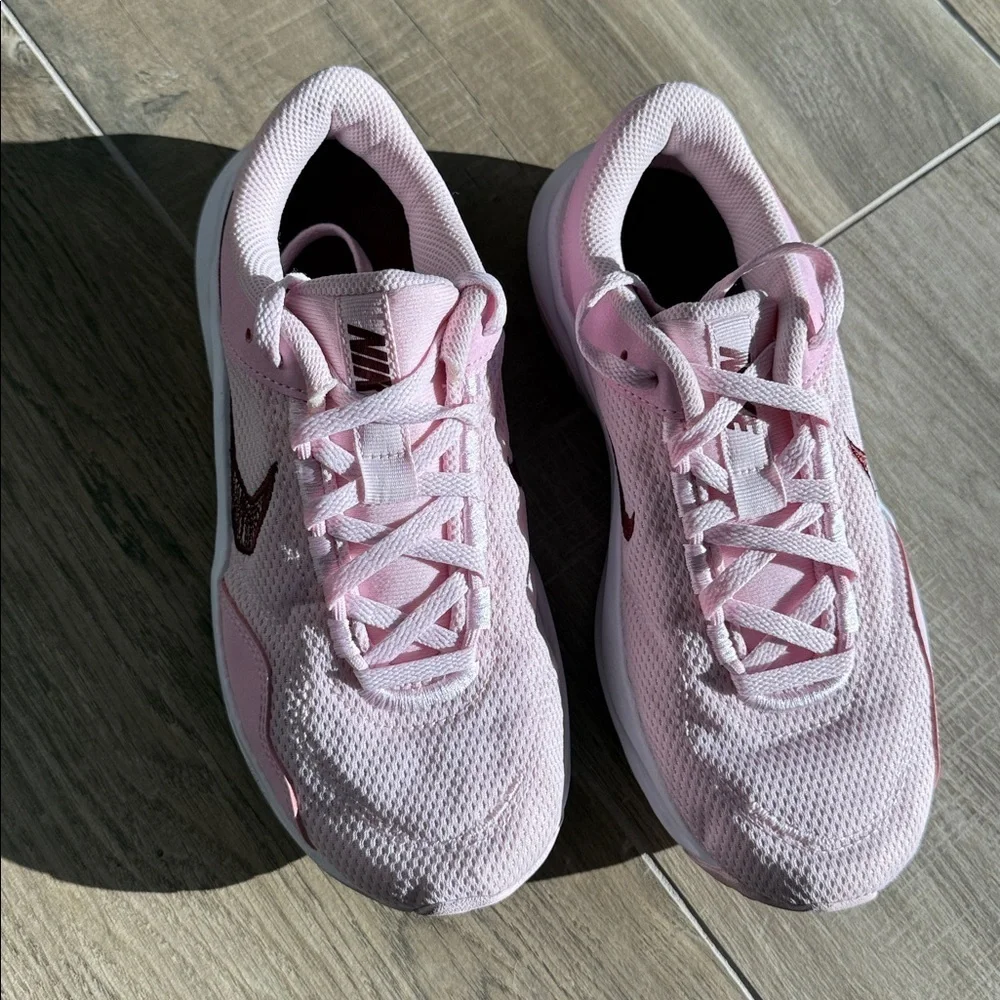 Nike Women’s Legend Sneakers